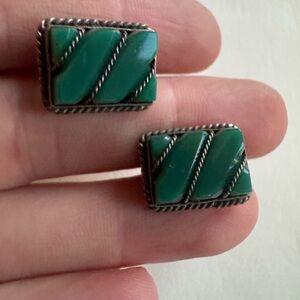 Vintage Artisans Sterling Silver Green Onyx Screw Back Earrings